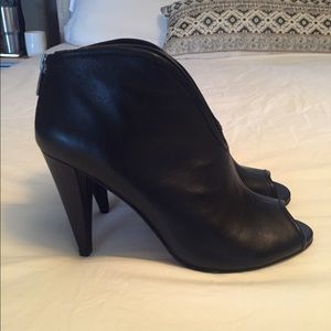 Vince Camuto peep-toe bootie
